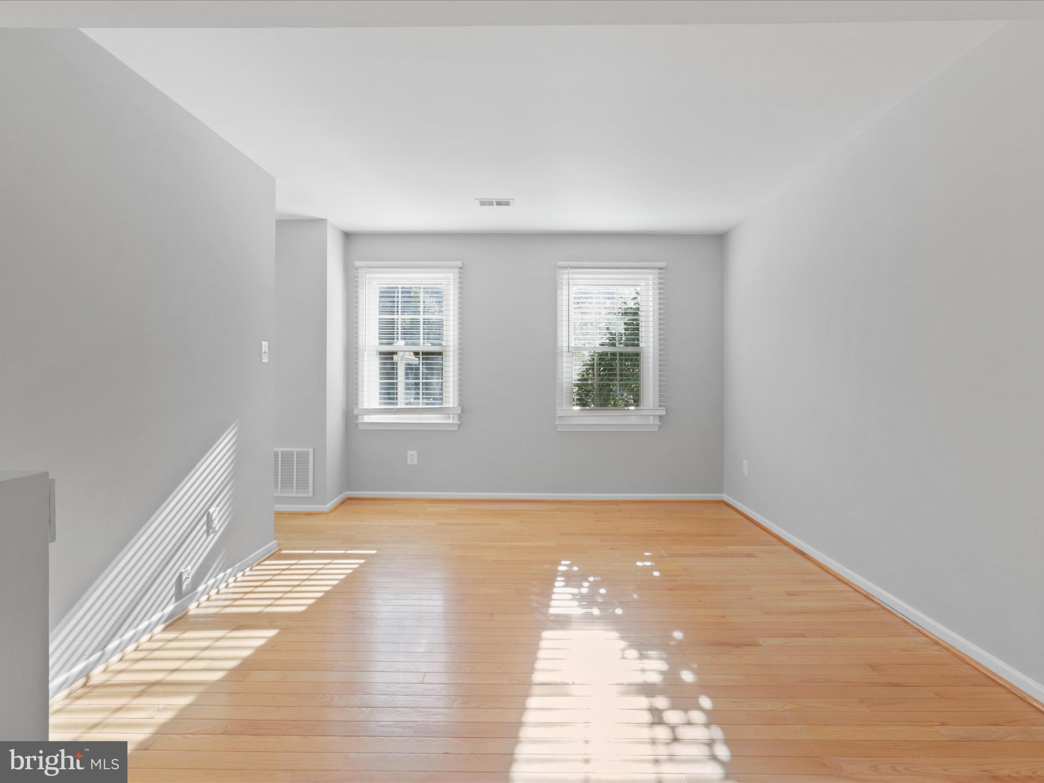 DANBURY FOREST - Residential