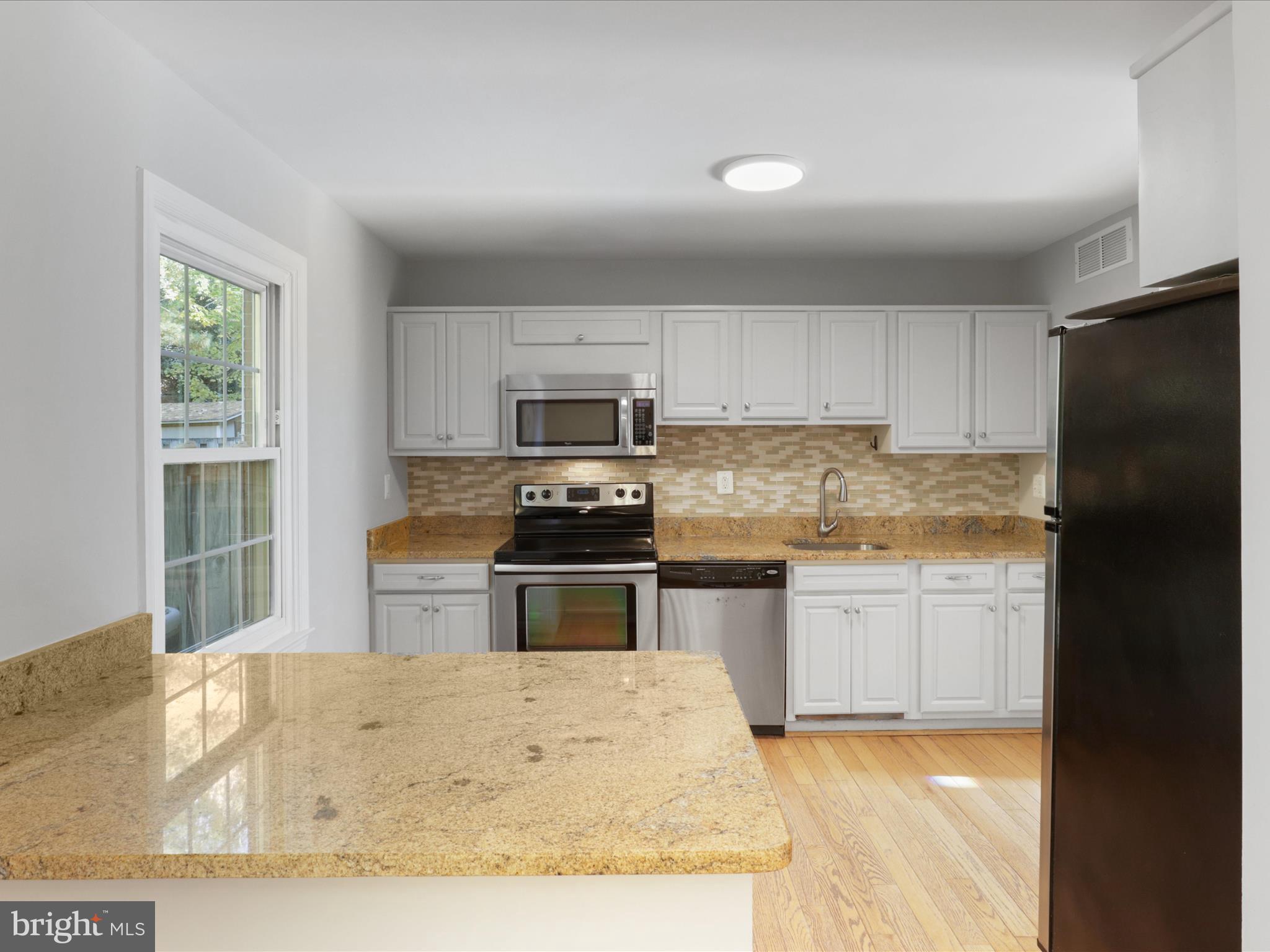 DANBURY FOREST - Residential