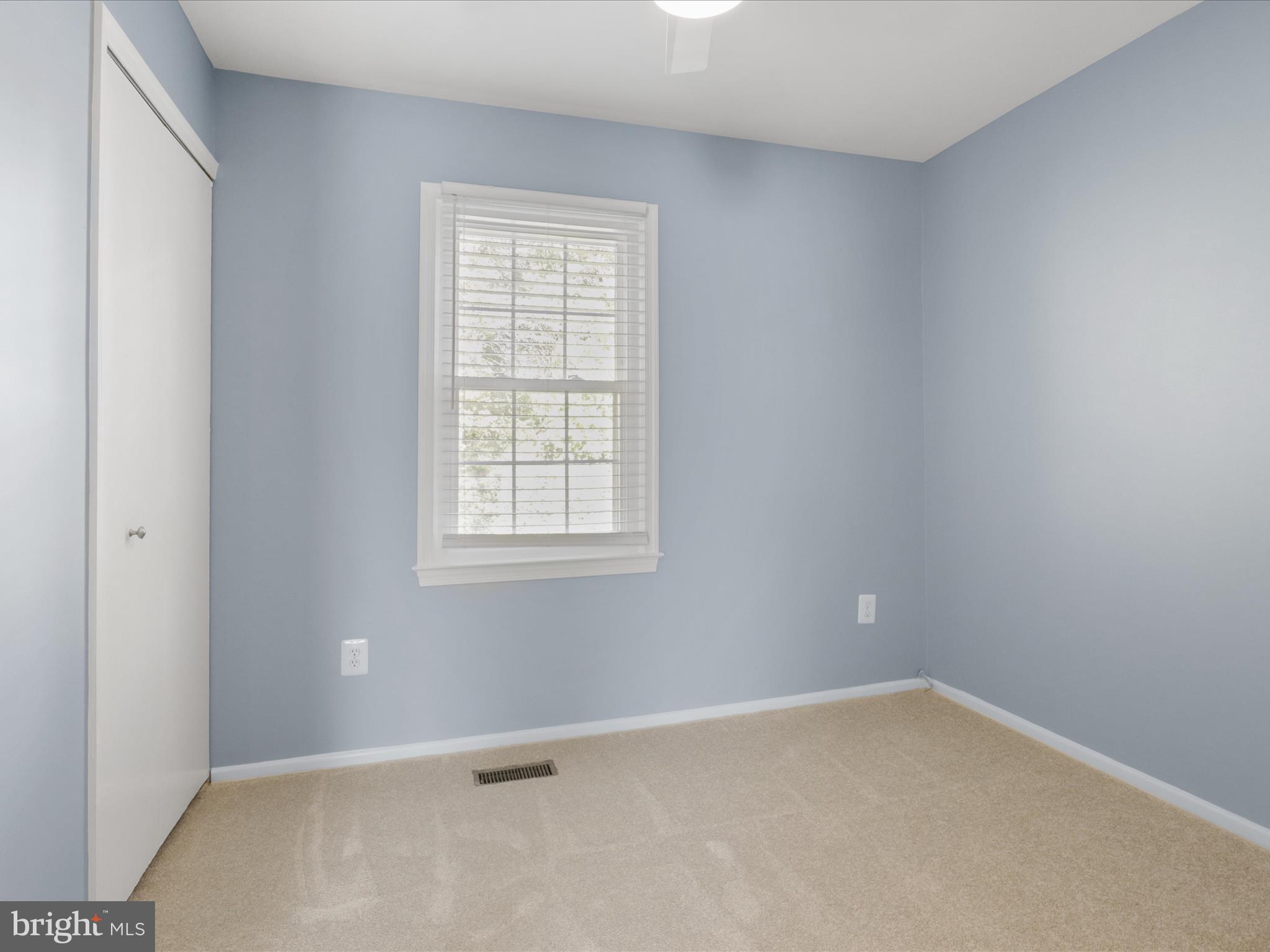 DANBURY FOREST - Residential