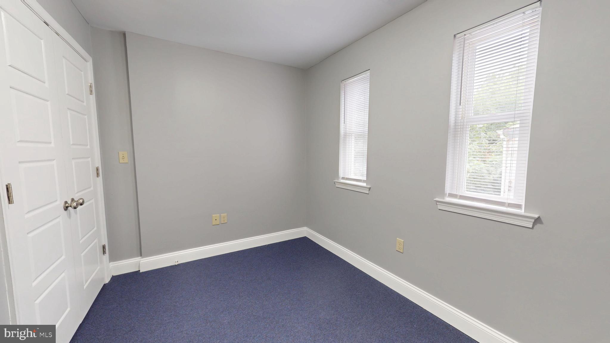 HOLLINS MARKET - Residential