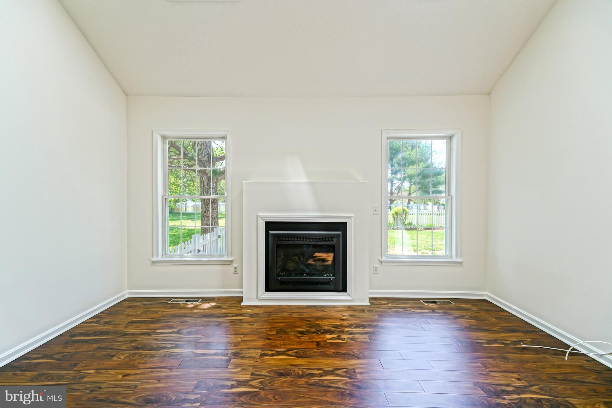 6 ZANES COURT