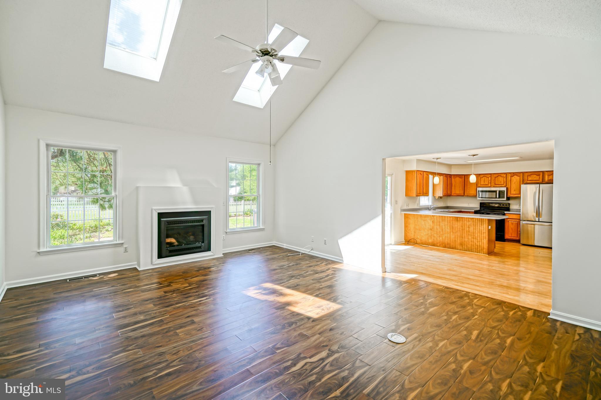 6 ZANES COURT