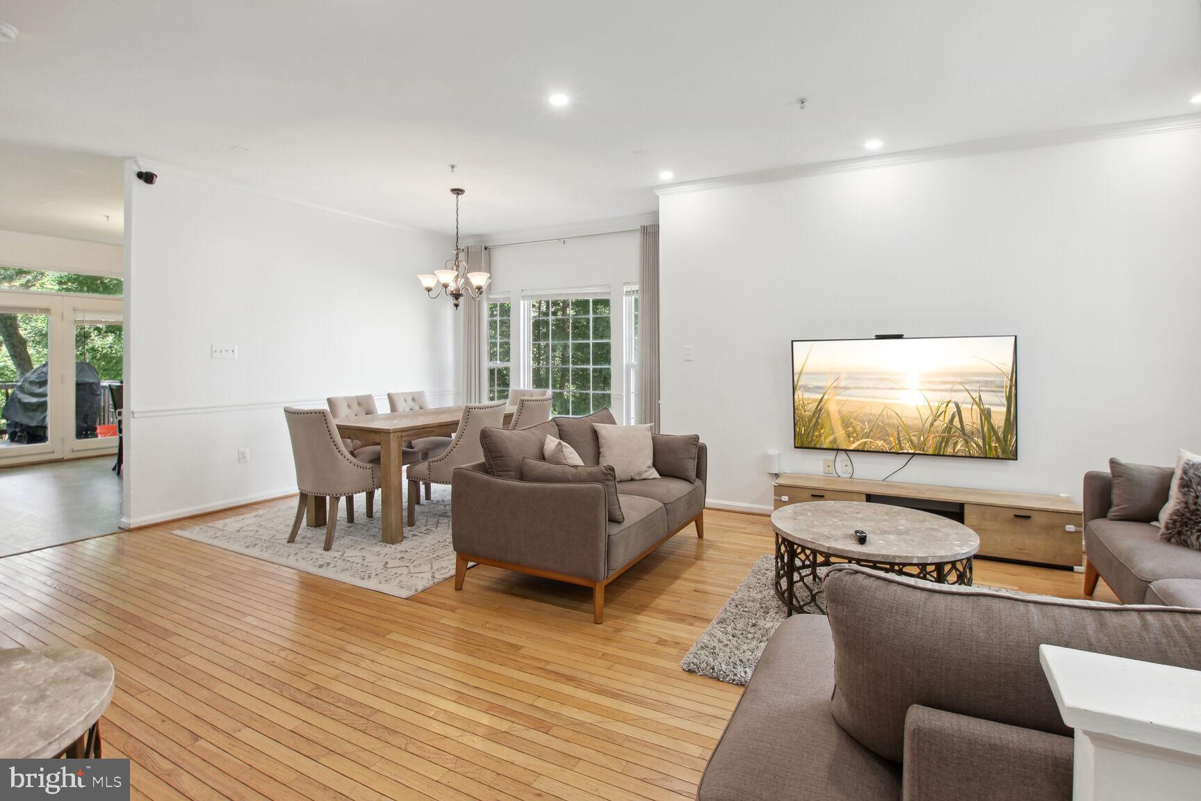 200 TWELVE OAKS DRIVE