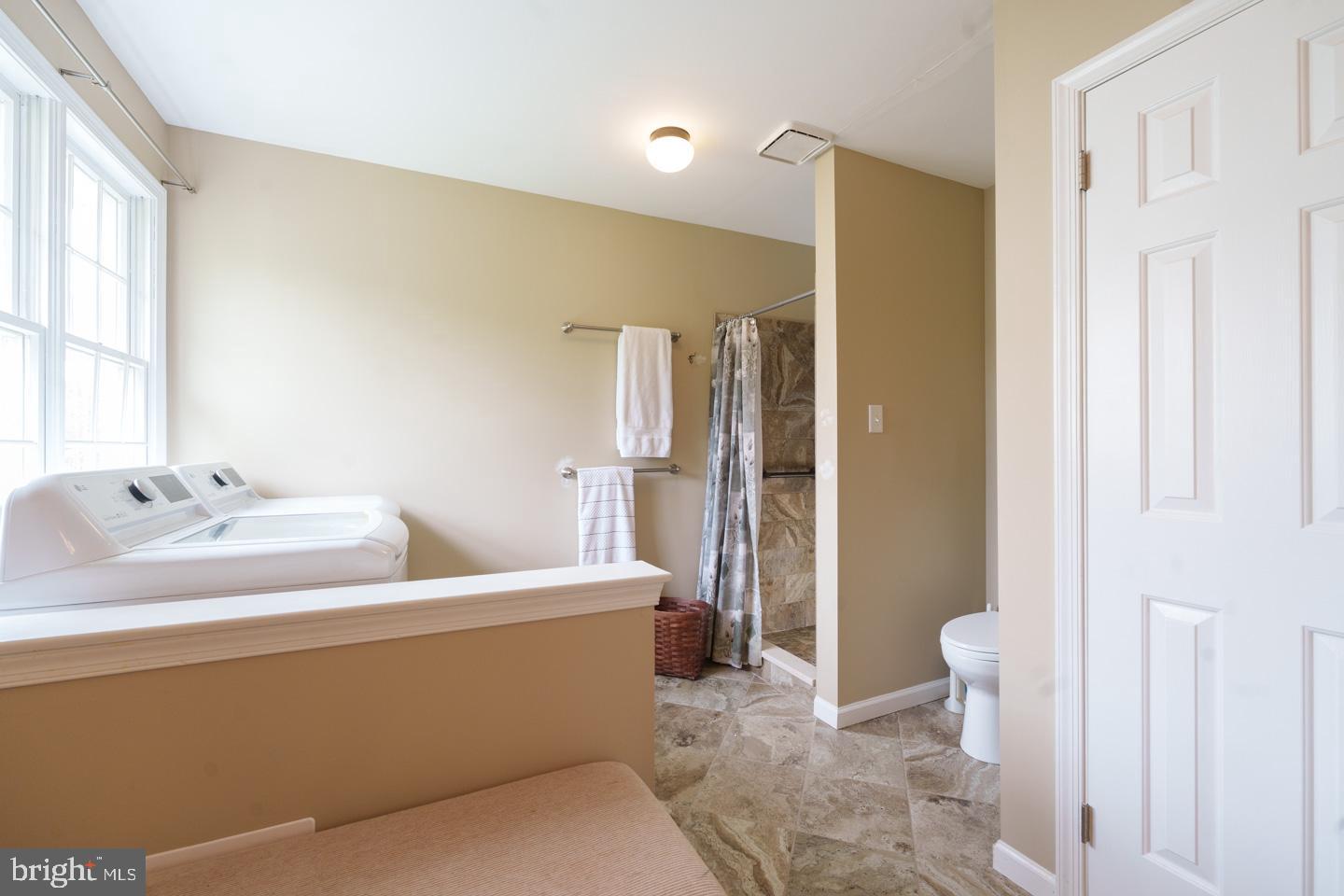 FARMING RIDGE - Residential