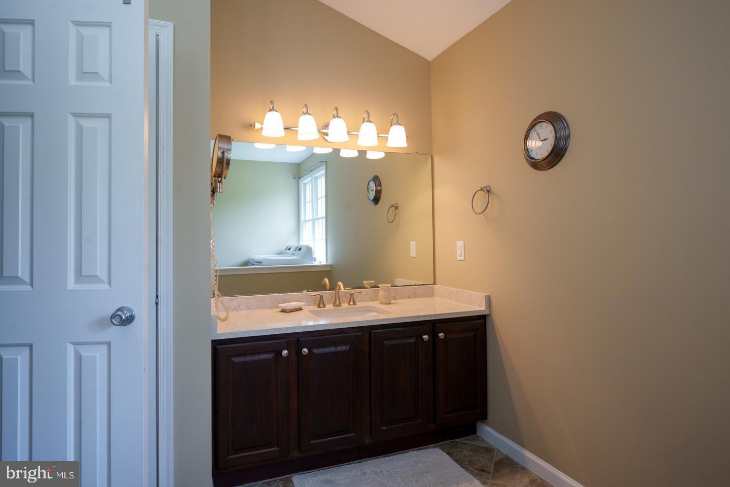 FARMING RIDGE - Residential