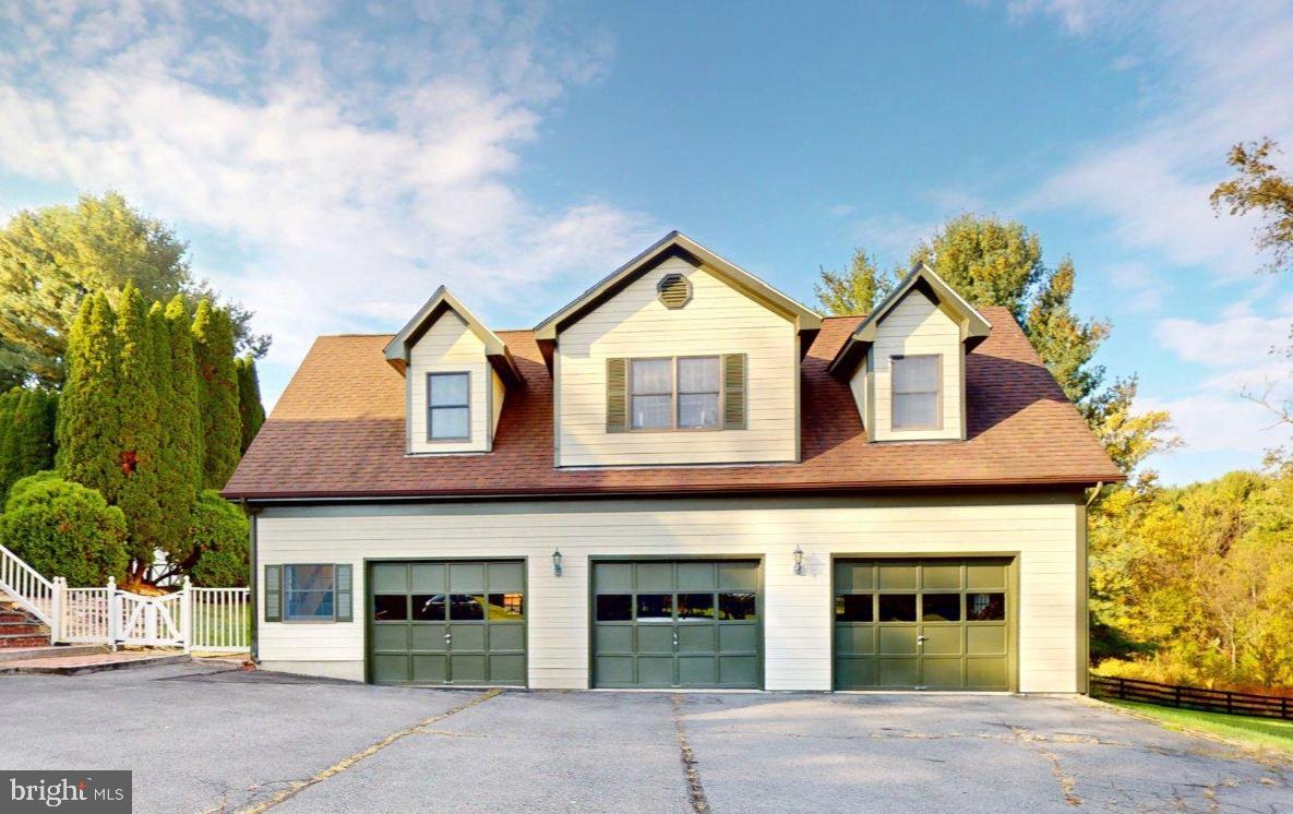 38038 W COLONIAL HIGHWAY GARAGE UNIT