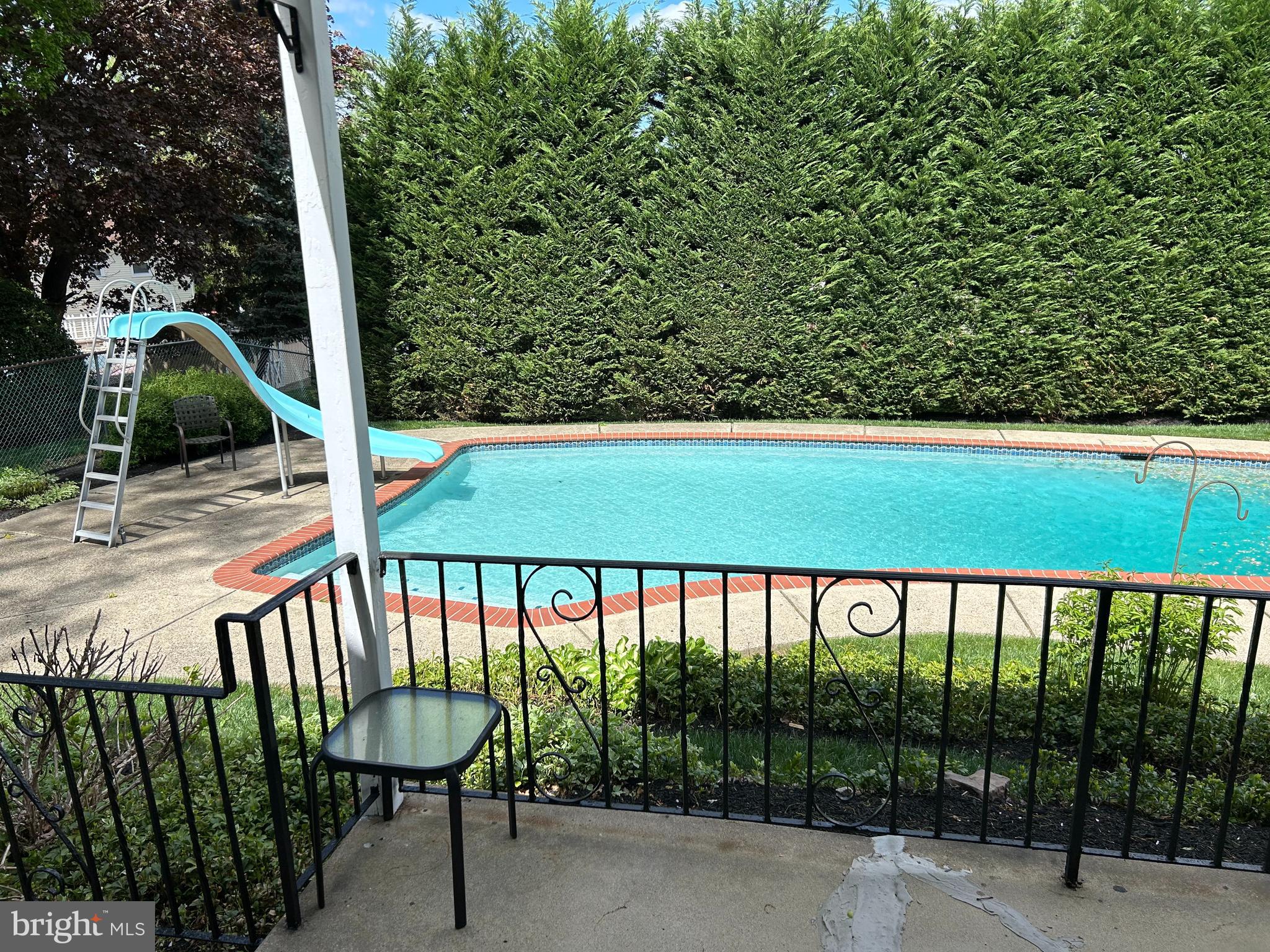 VALLEY FALLS - Residential