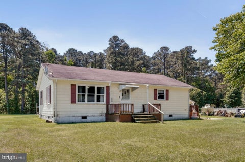 Homes For Sale - 18519 Big Road<br/> Accomack County, PARKSLEY, VA 23421