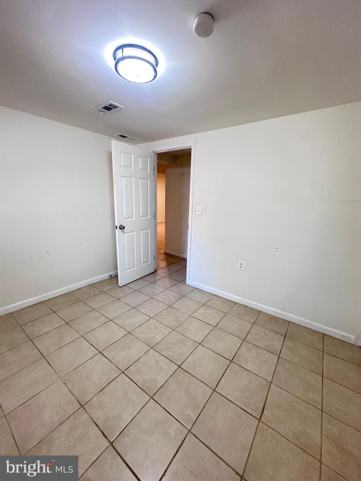 GREENWOOD FOREST - Residential Lease