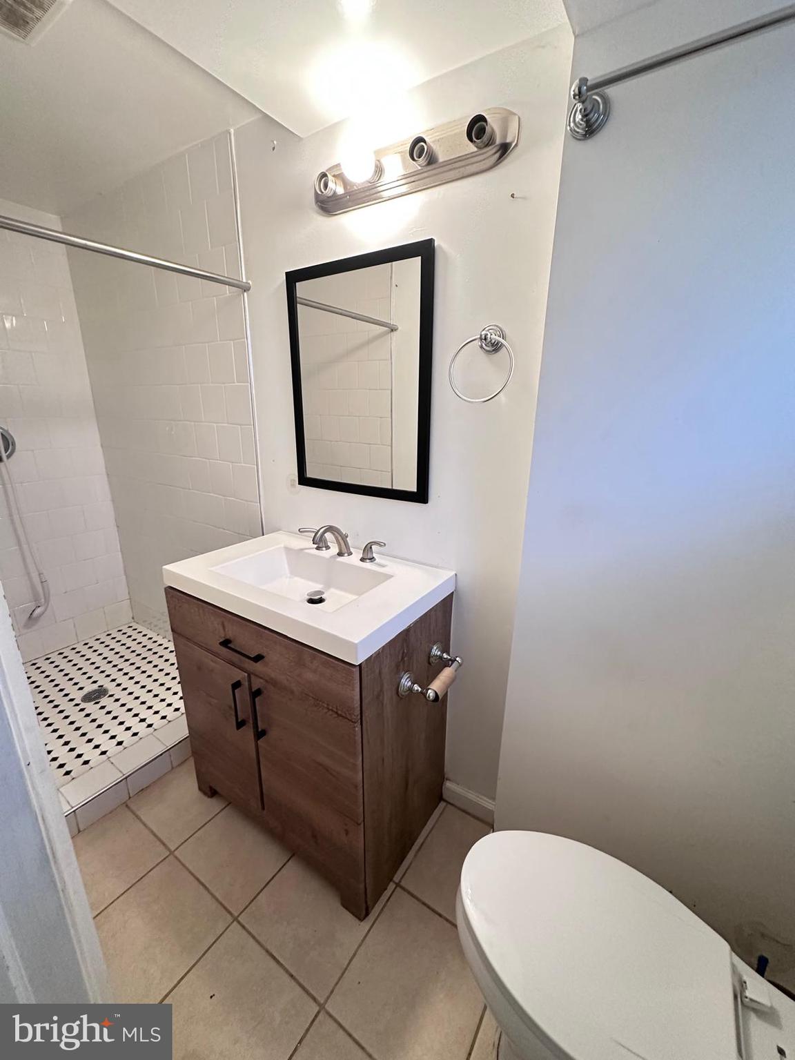 GREENWOOD FOREST - Residential Lease