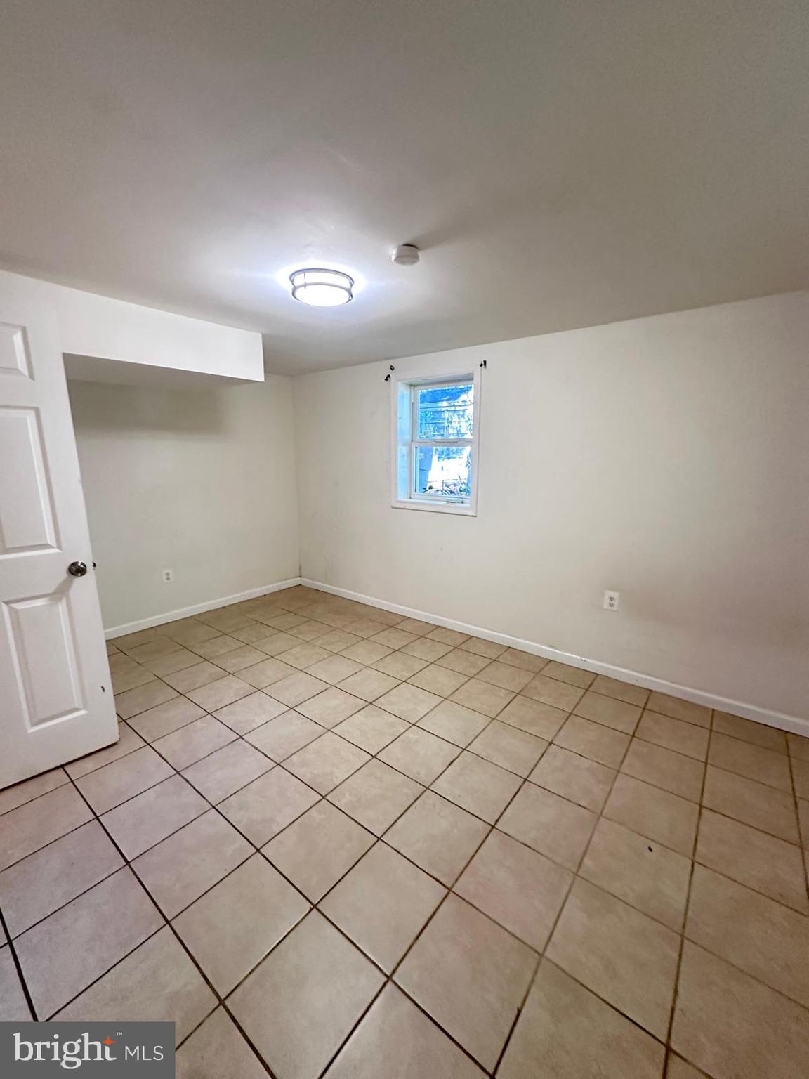 GREENWOOD FOREST - Residential Lease