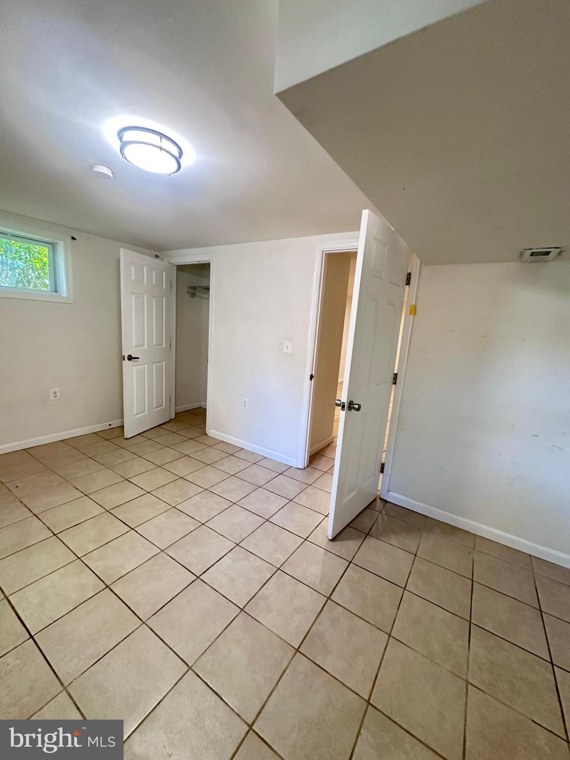 GREENWOOD FOREST - Residential Lease