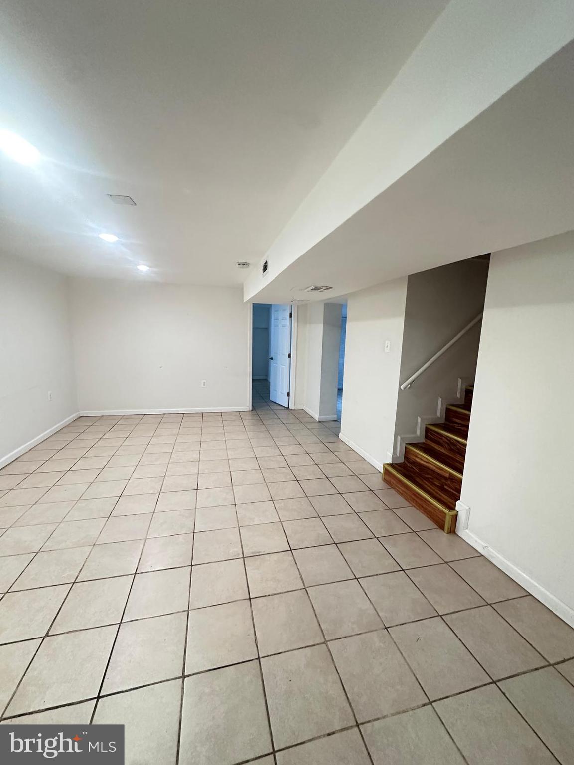 GREENWOOD FOREST - Residential Lease