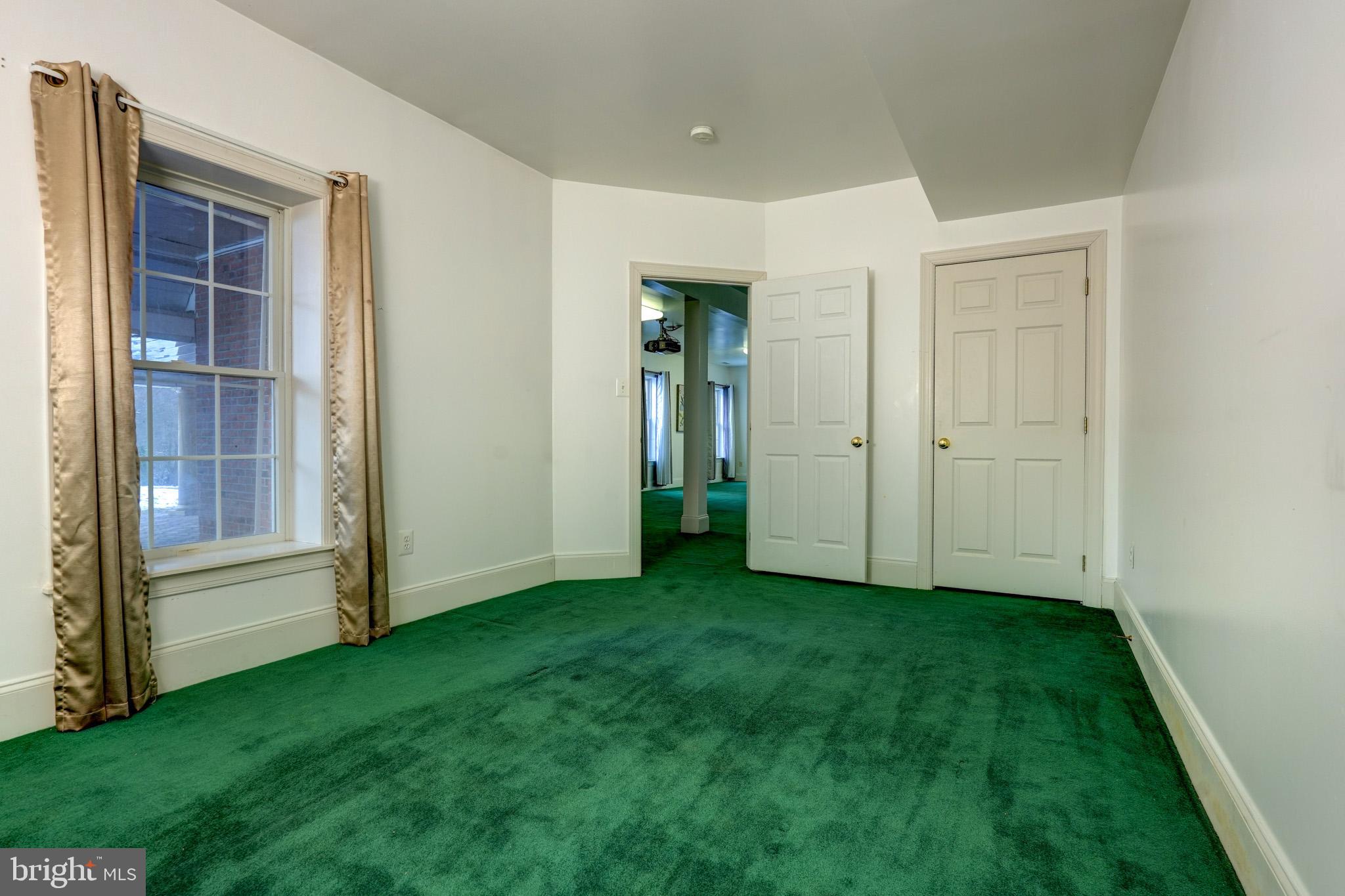 HOYLES MILL VILLAGE - Residential Lease