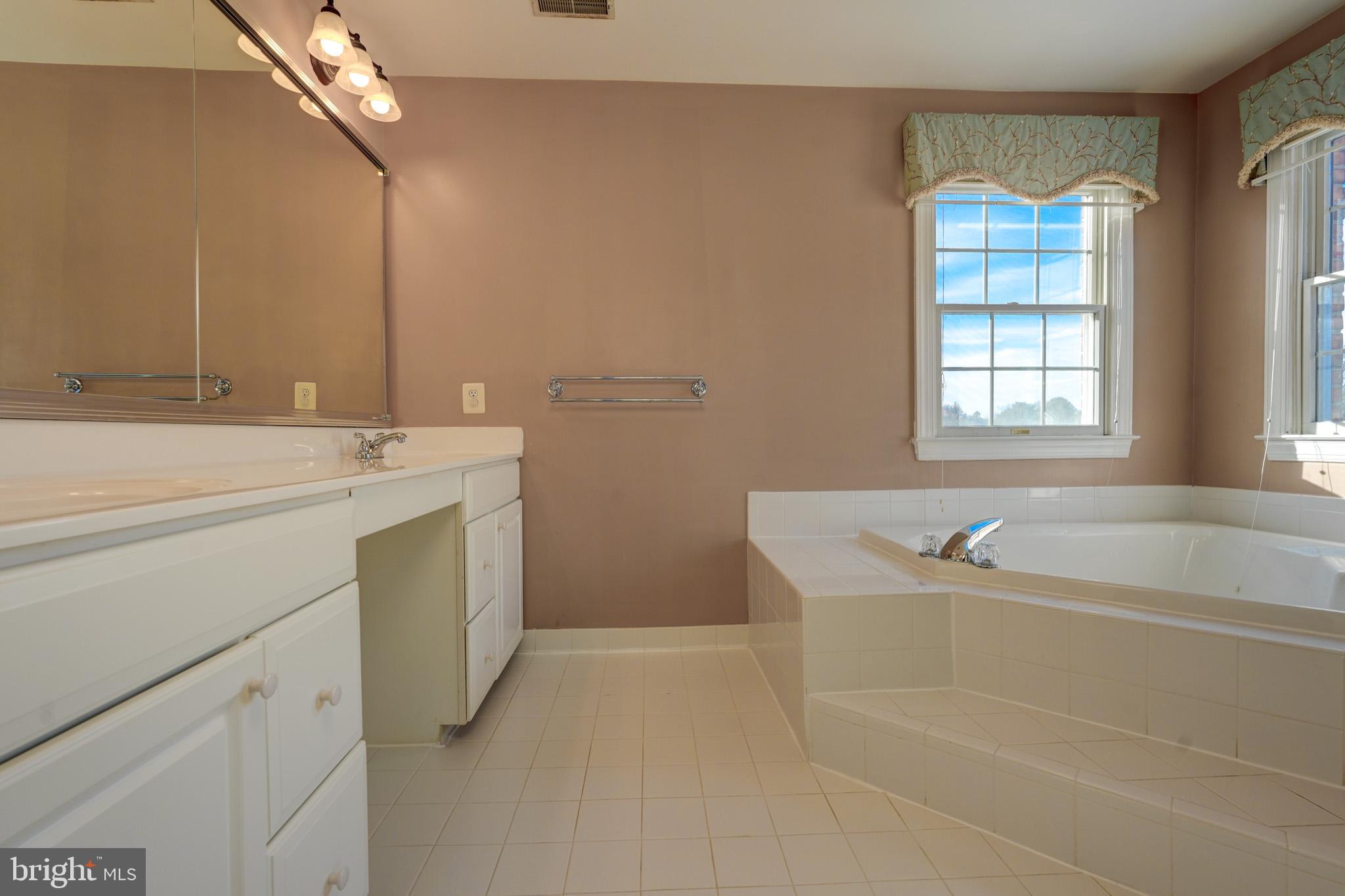 HOYLES MILL VILLAGE - Residential Lease