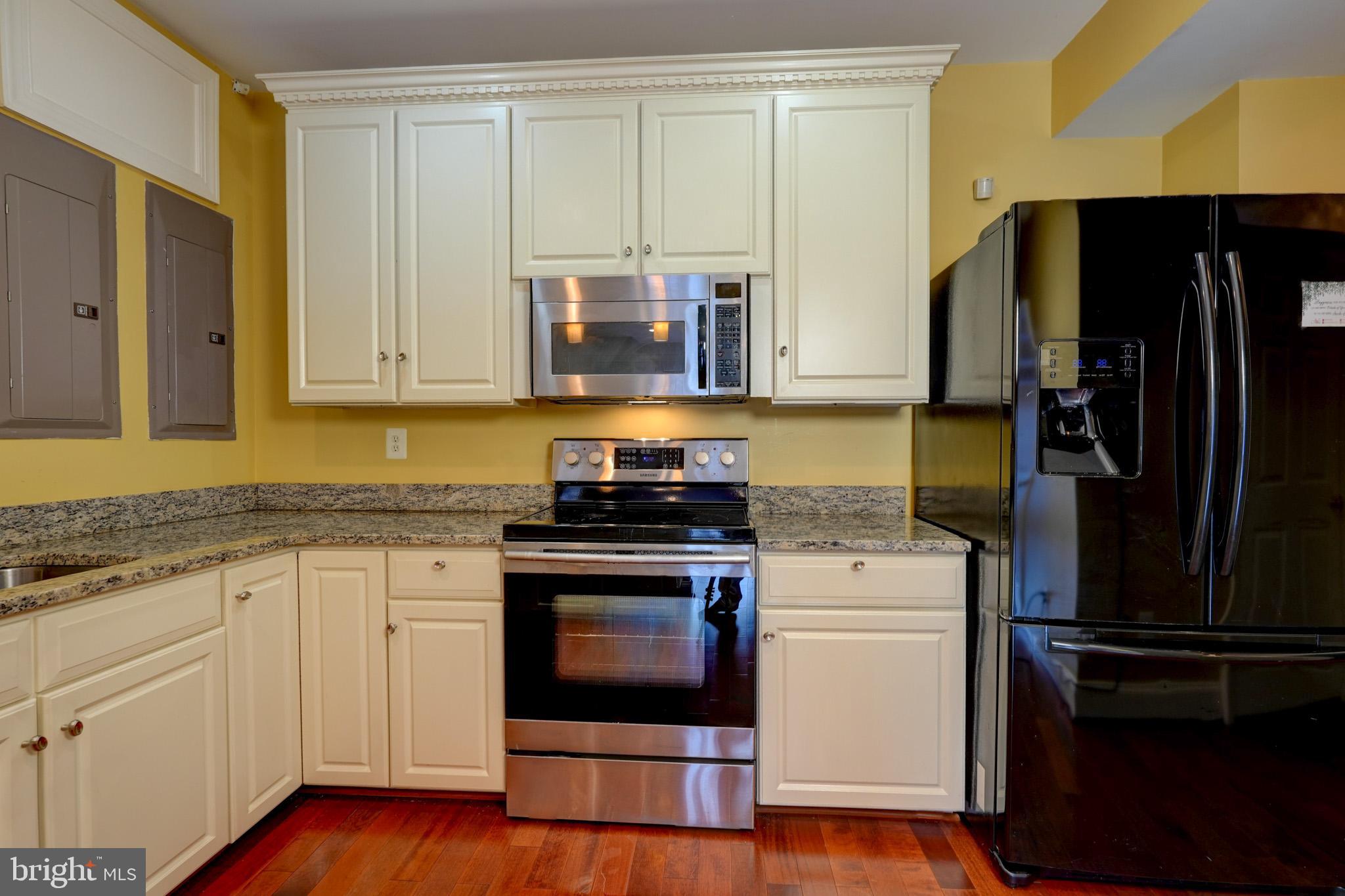 HOYLES MILL VILLAGE - Residential Lease