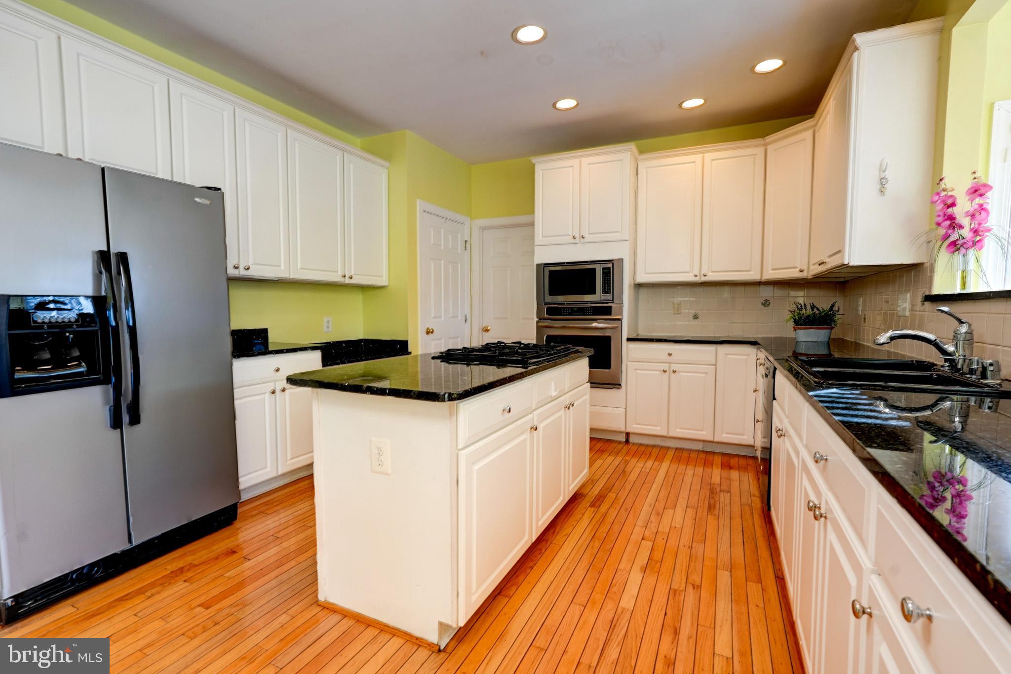 HOYLES MILL VILLAGE - Residential Lease