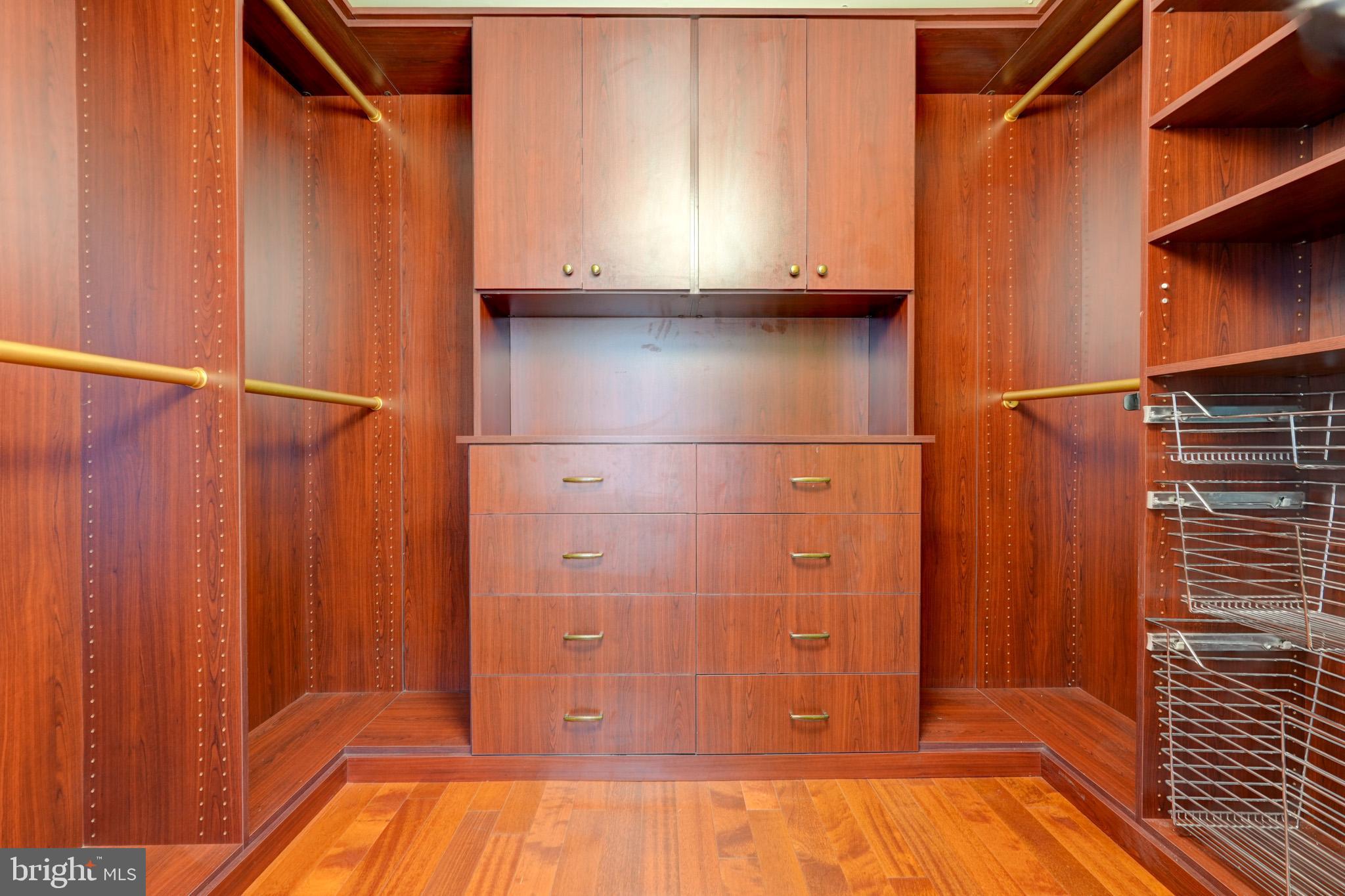 HOYLES MILL VILLAGE - Residential Lease