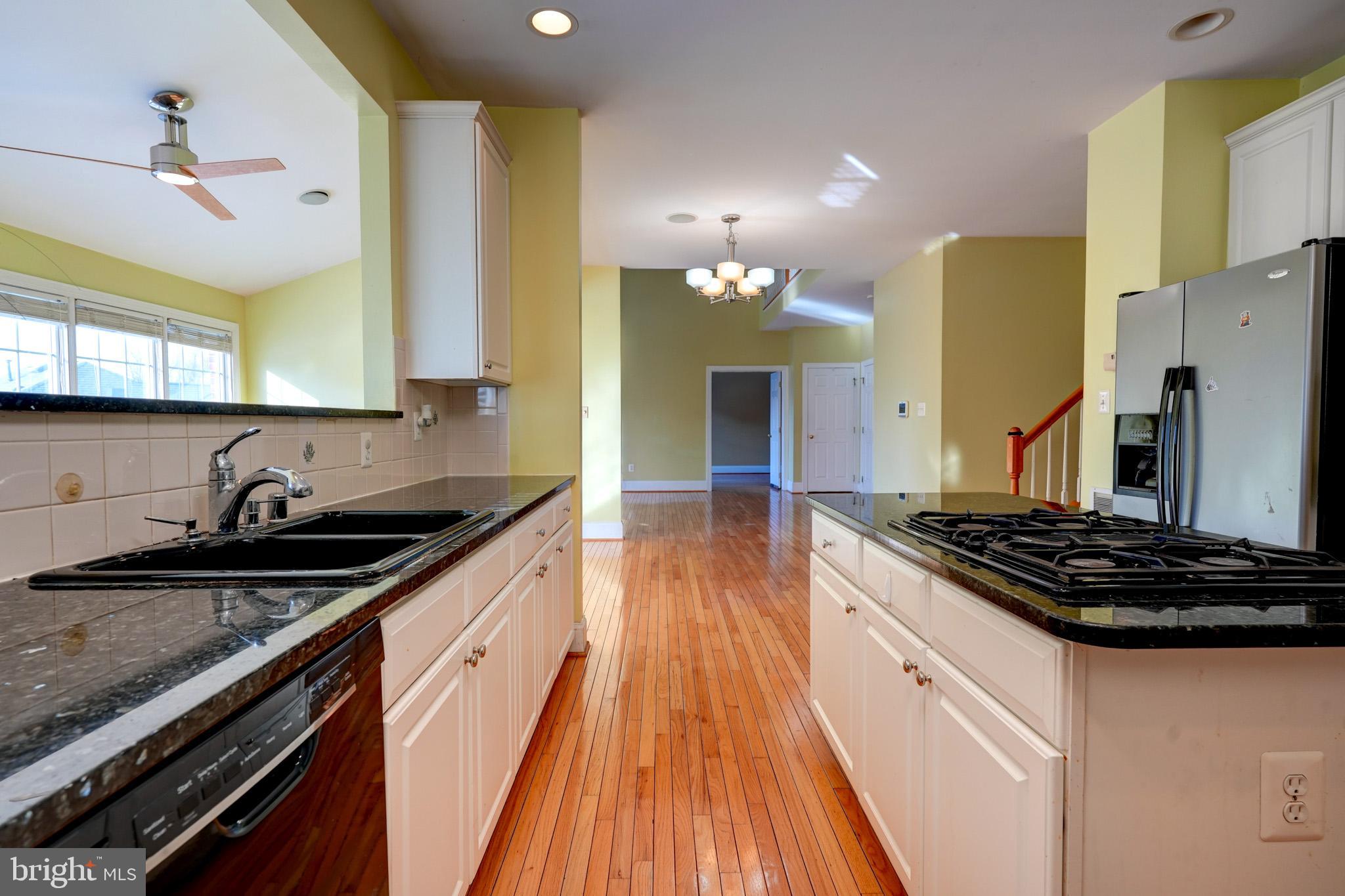 HOYLES MILL VILLAGE - Residential Lease