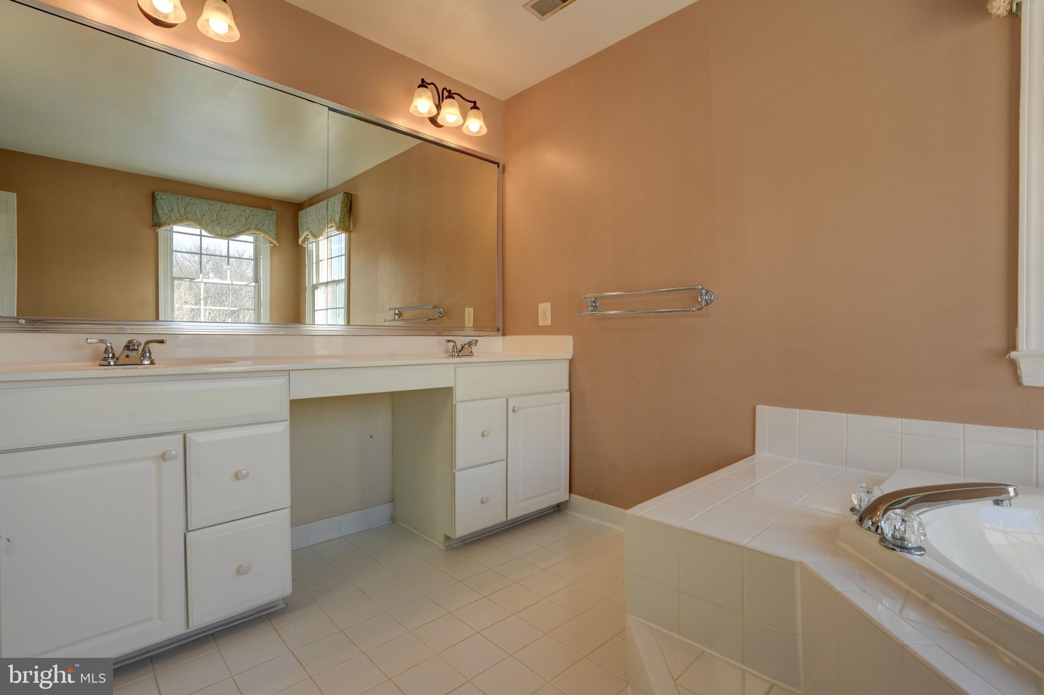 HOYLES MILL VILLAGE - Residential Lease