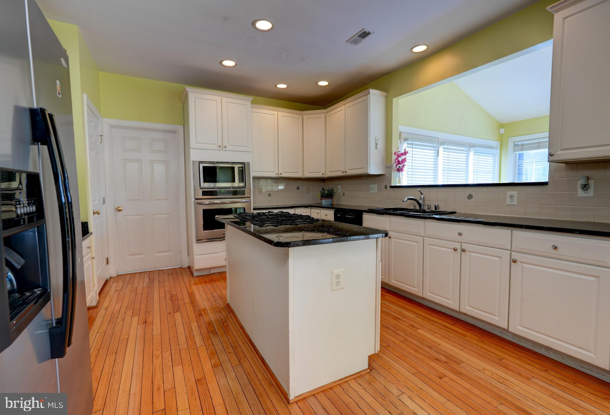 HOYLES MILL VILLAGE - Residential Lease