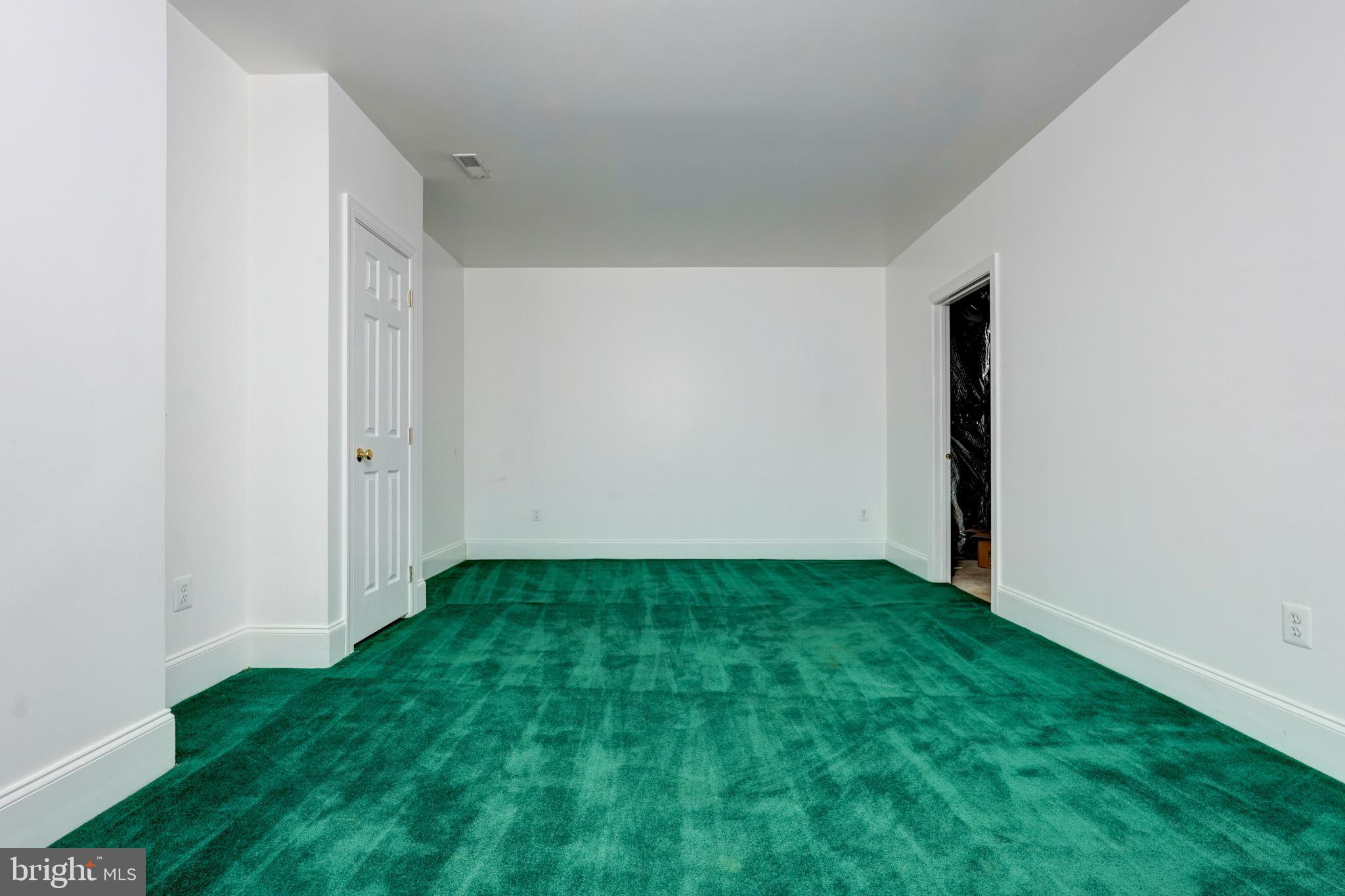 HOYLES MILL VILLAGE - Residential Lease