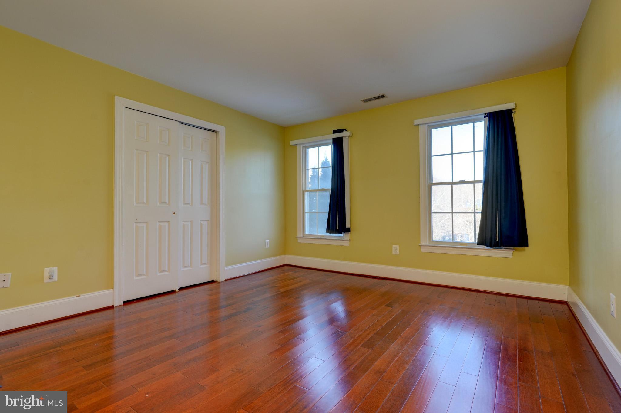 HOYLES MILL VILLAGE - Residential Lease