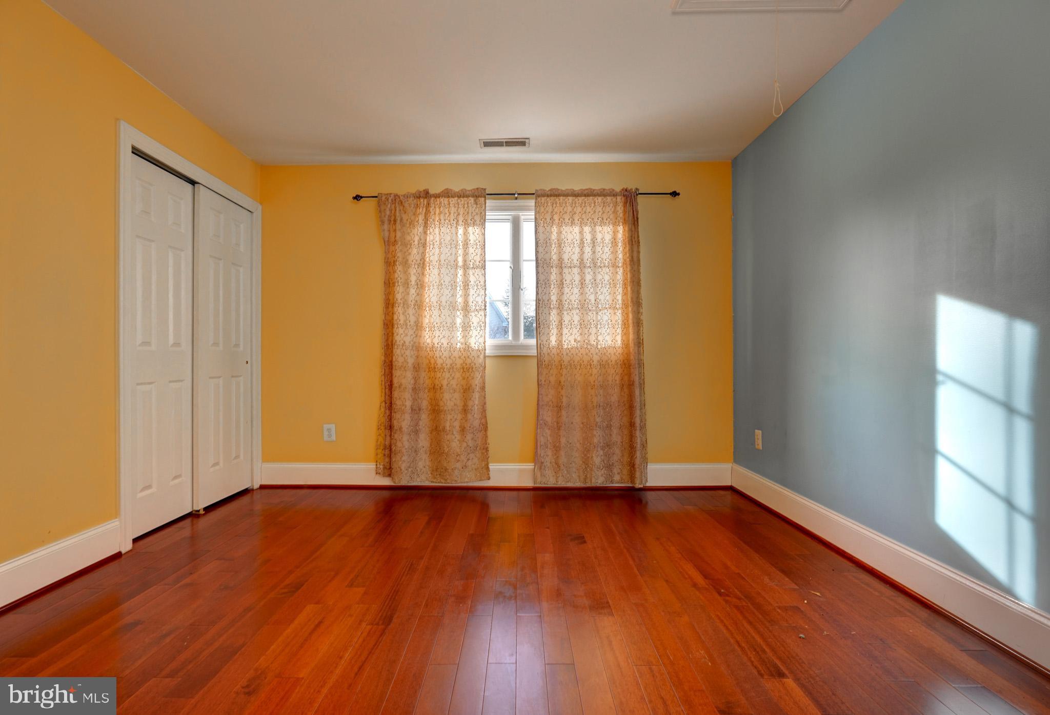 HOYLES MILL VILLAGE - Residential Lease