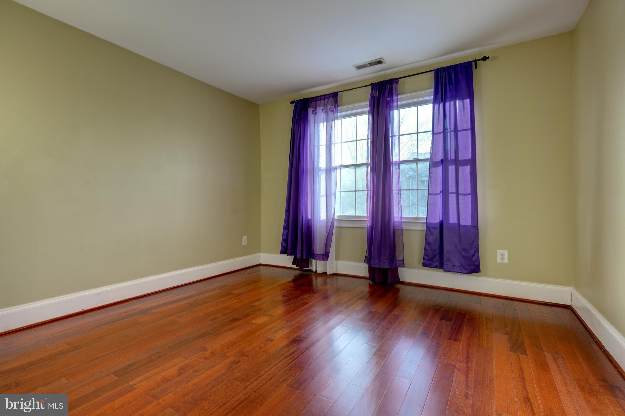 HOYLES MILL VILLAGE - Residential Lease