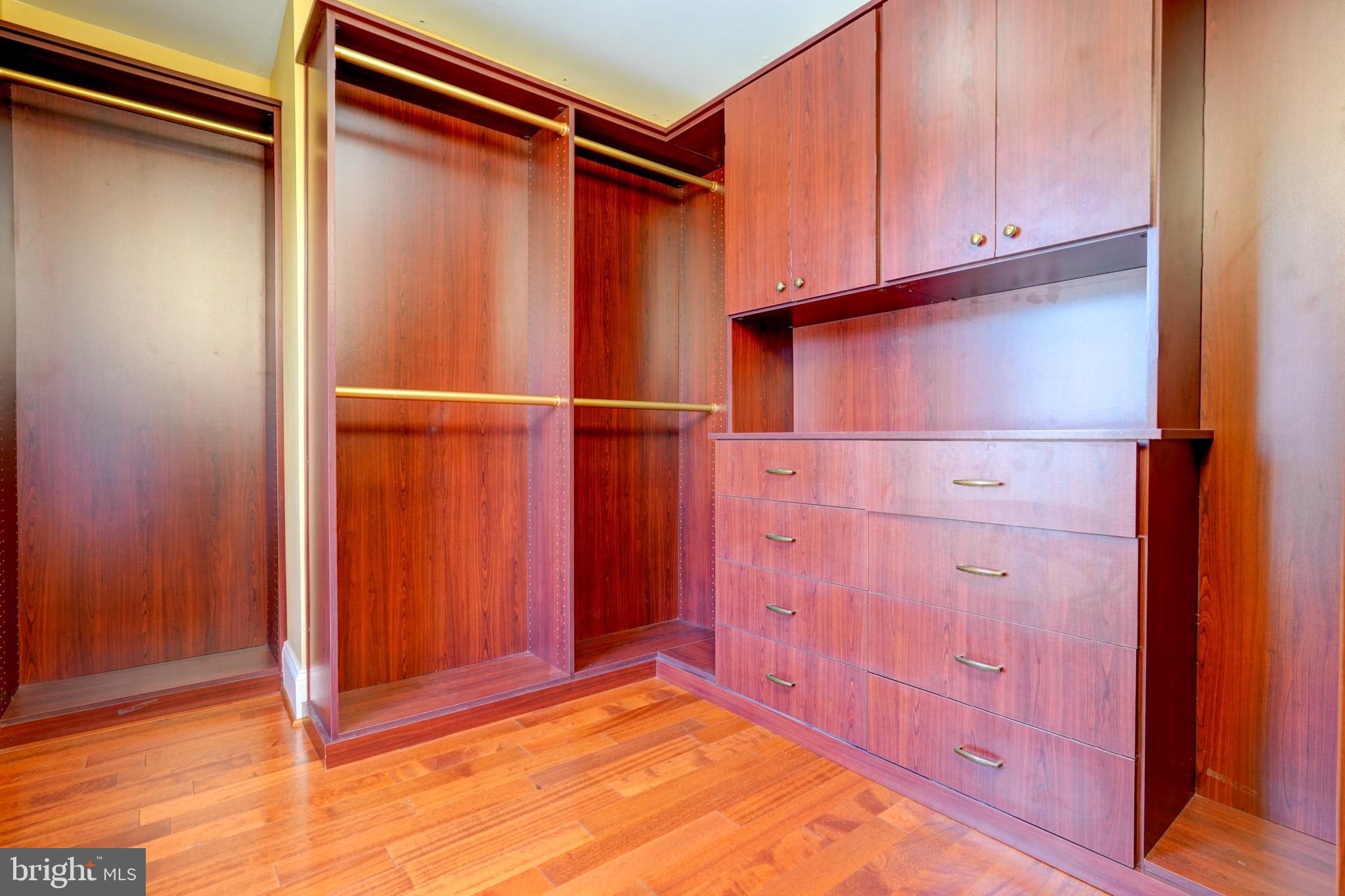 HOYLES MILL VILLAGE - Residential Lease