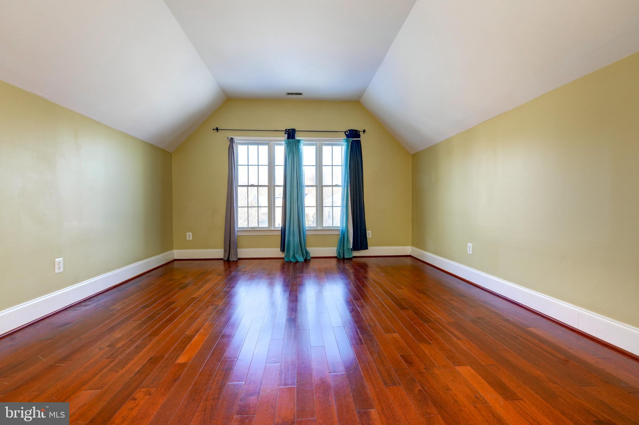 HOYLES MILL VILLAGE - Residential Lease