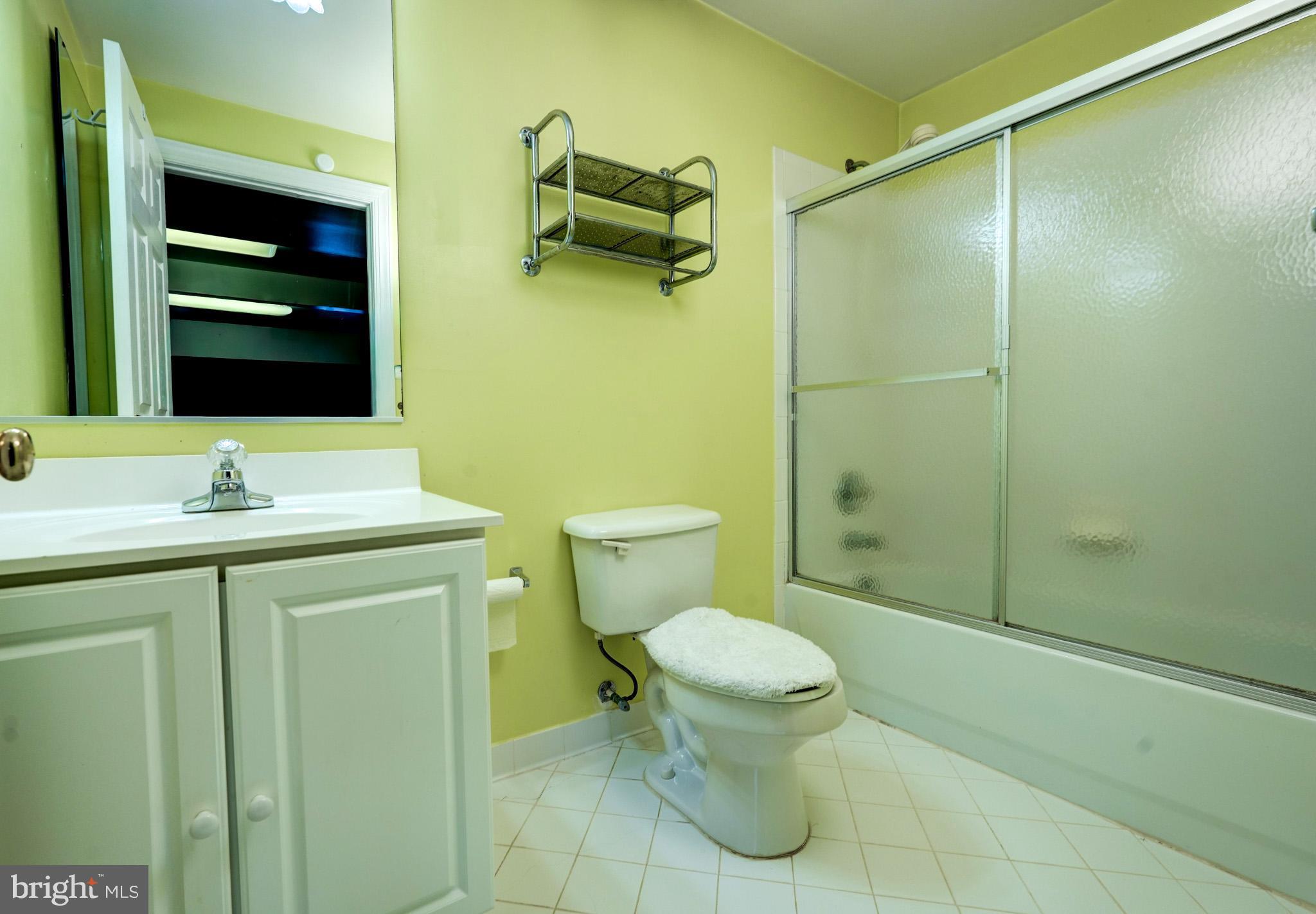 HOYLES MILL VILLAGE - Residential Lease