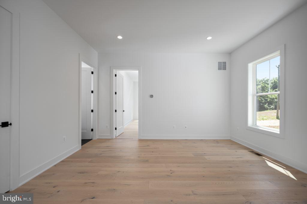 TOLL BROTHERS AT WOODBURN - Residential