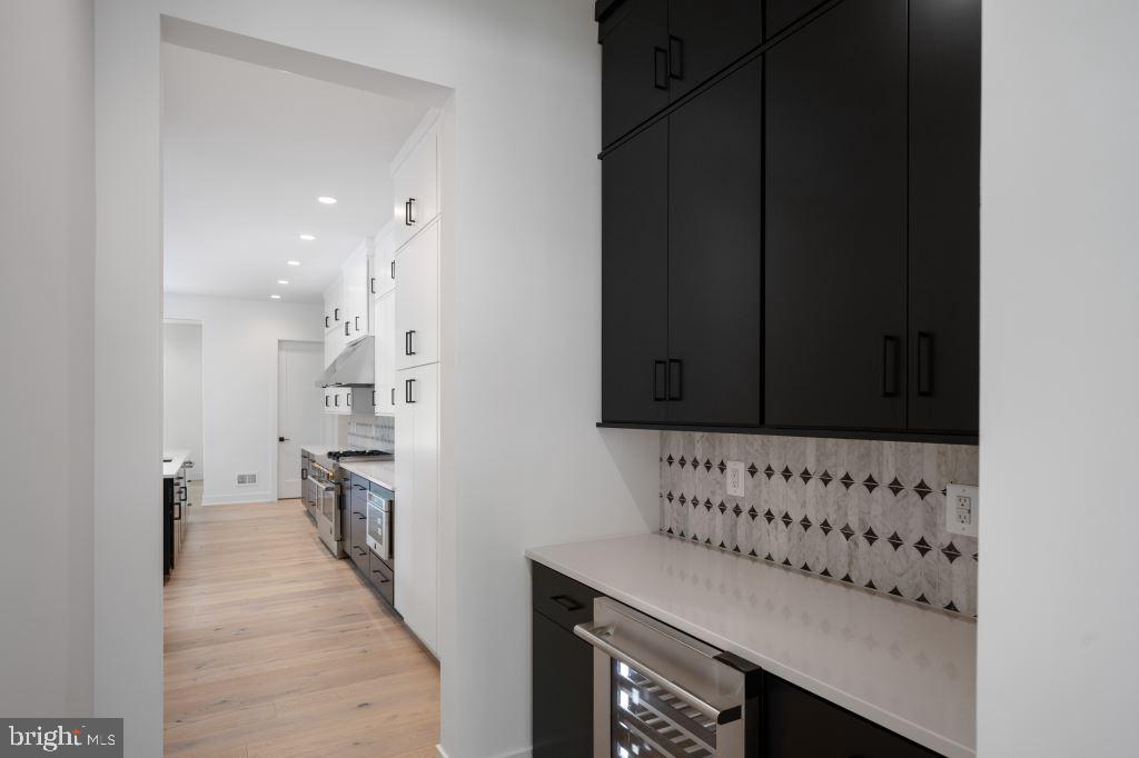 TOLL BROTHERS AT WOODBURN - Residential