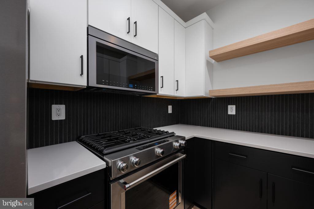 TOLL BROTHERS AT WOODBURN - Residential