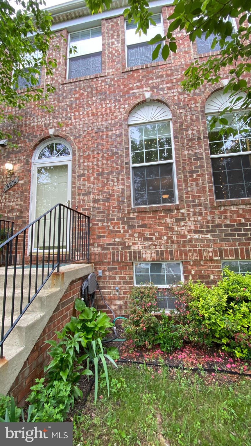 PARADISE - Residential Lease