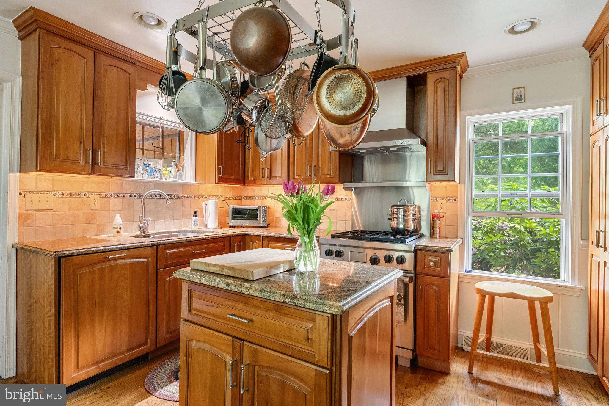 Gibbsboro, New Jersey 08026, United States, 4 Bedrooms Bedrooms, ,2 BathroomsBathrooms,Residential,Pending,56109