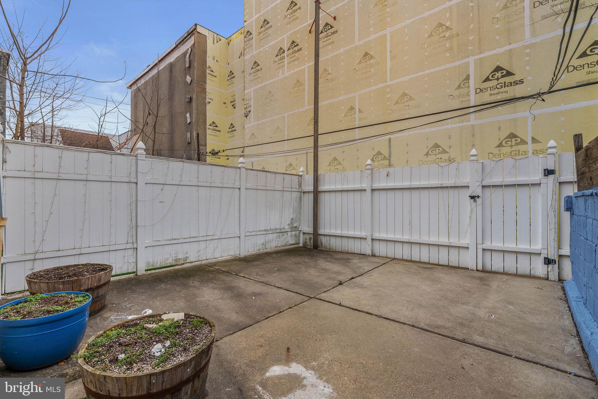 1124 S 15TH STREET 1