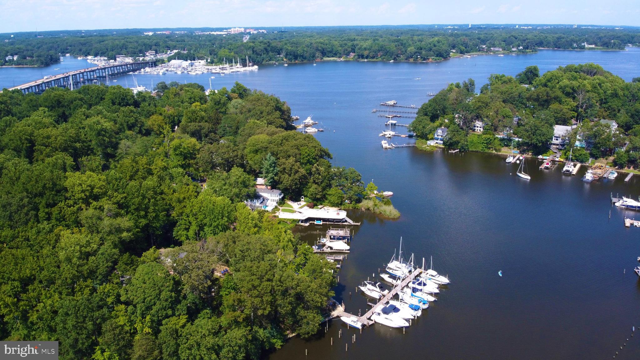 EDGEWATER - Residential