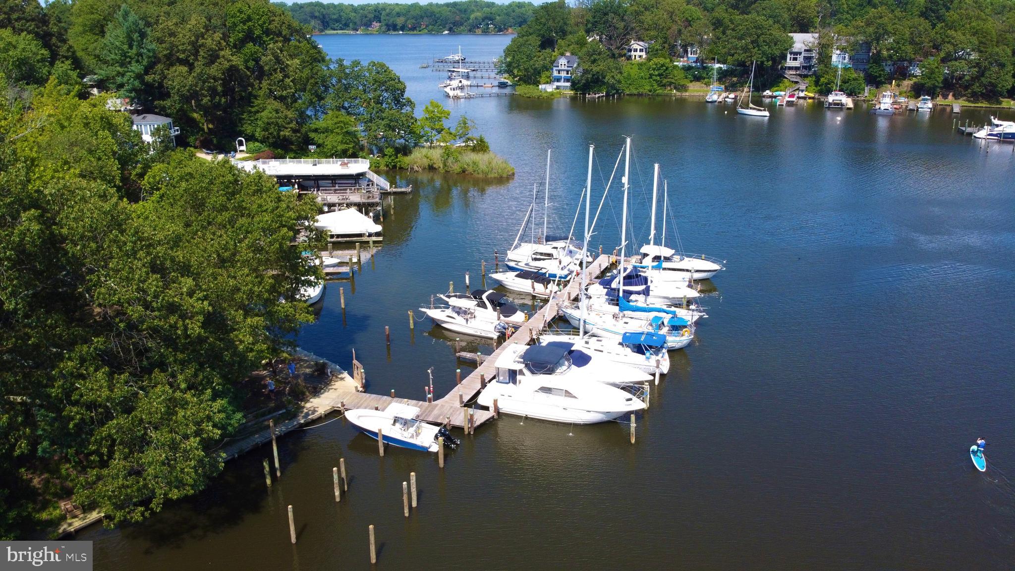 EDGEWATER - Residential