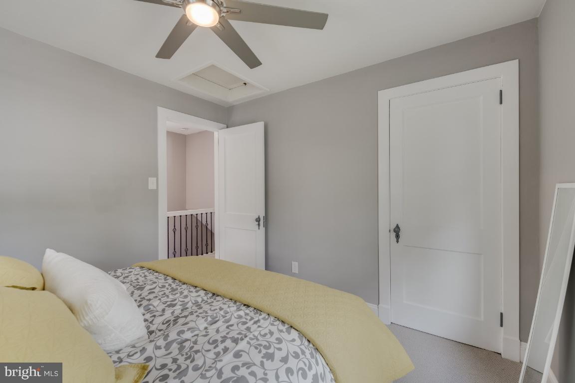 EDGEWATER - Residential