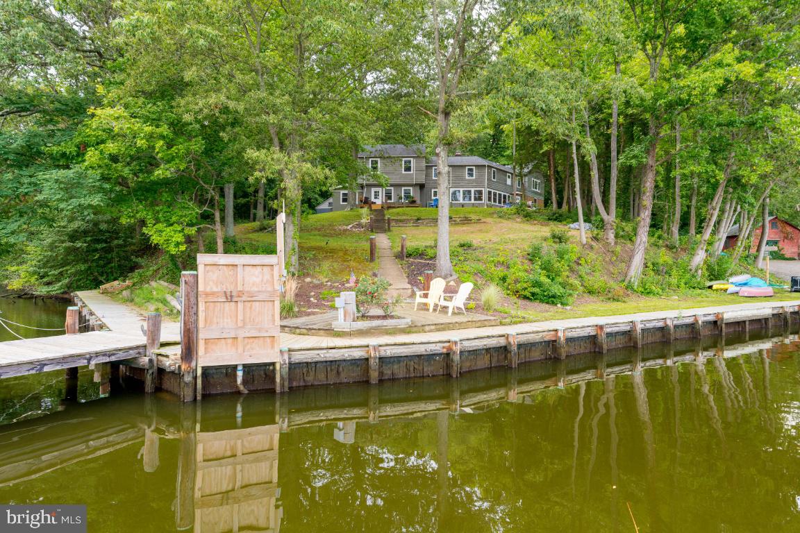 EDGEWATER - Residential