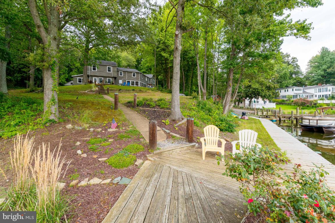 EDGEWATER - Residential