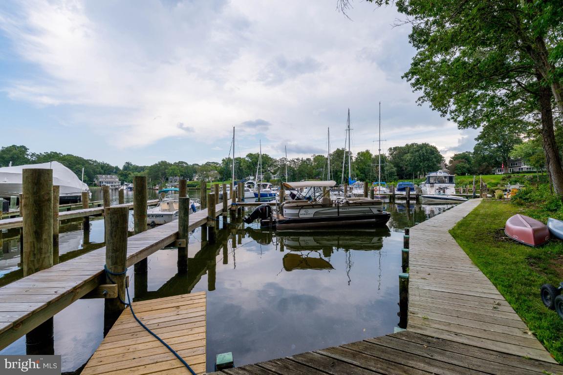 EDGEWATER - Residential