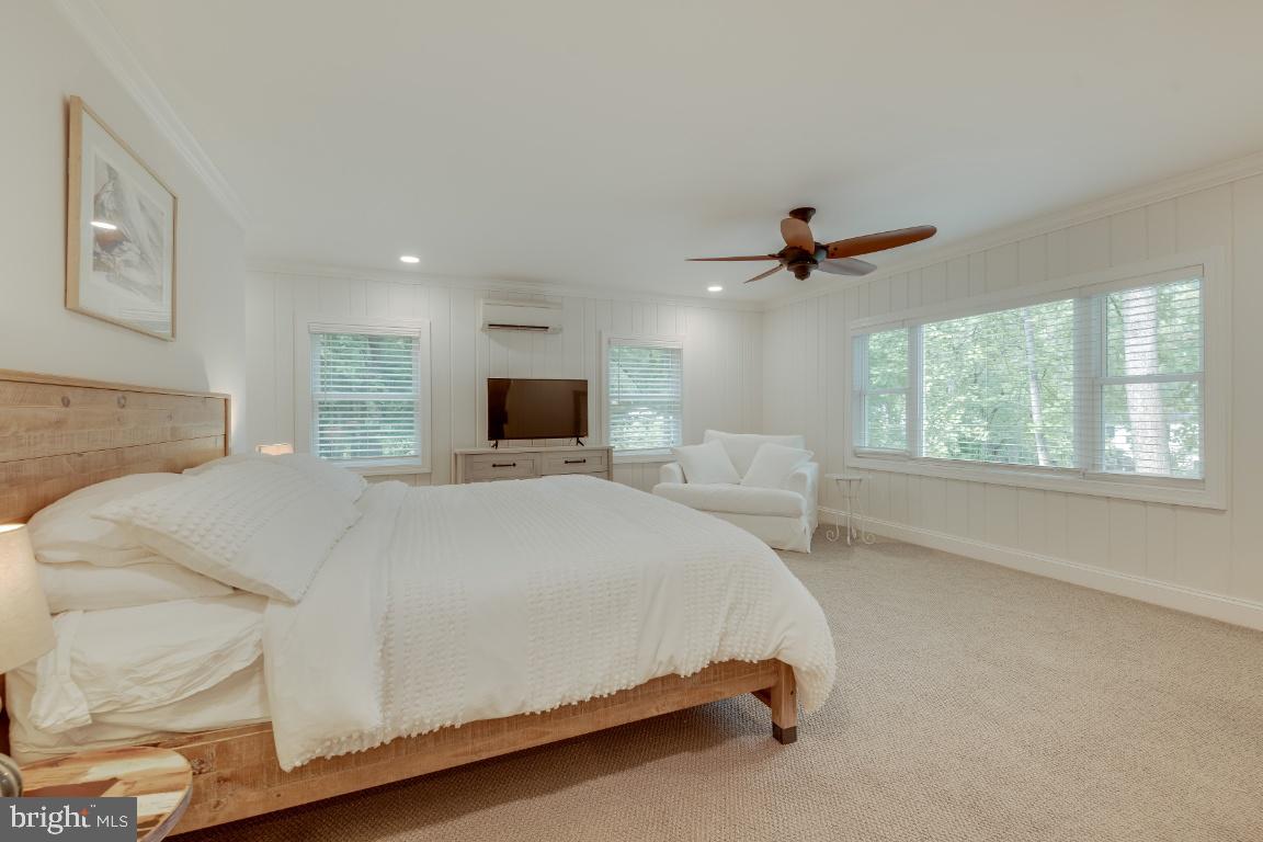 EDGEWATER - Residential