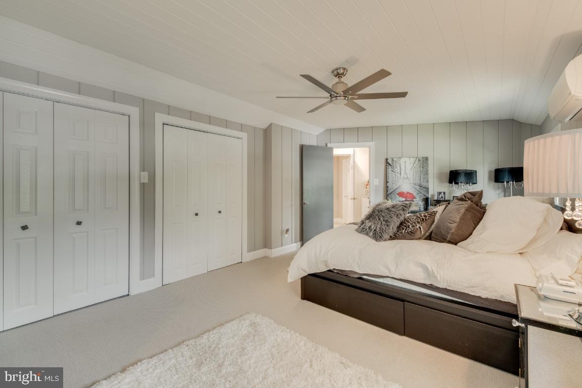 EDGEWATER - Residential