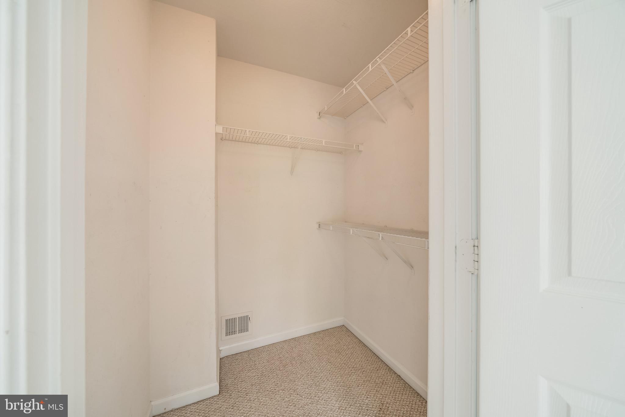 FOX MILL STATION - Residential Lease