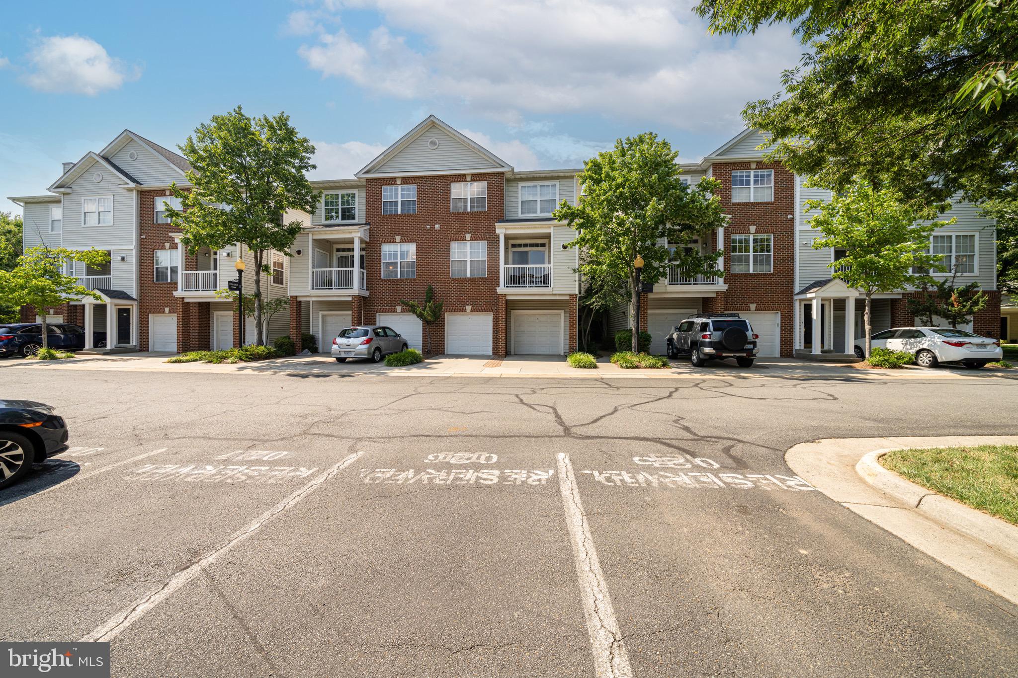 FOX MILL STATION - Residential Lease