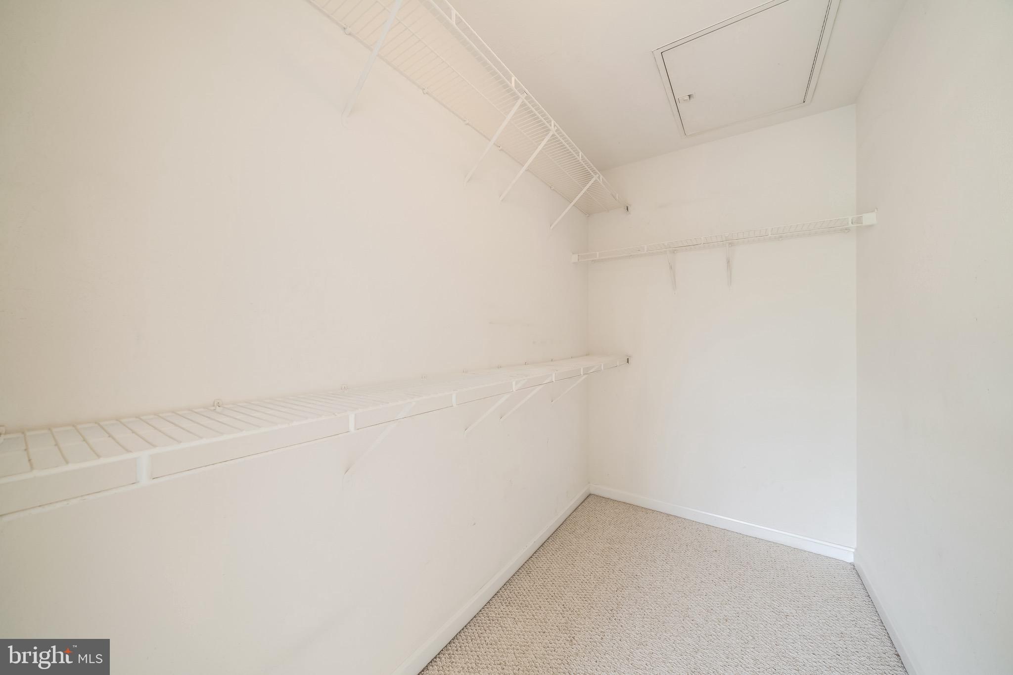 FOX MILL STATION - Residential Lease