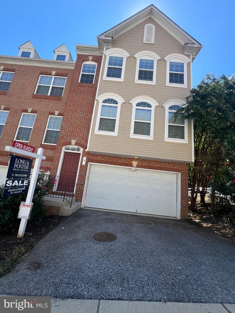 Townhouse For Sale - 9 Lookout Dr<br/> INDIAN HEAD, MD 20640